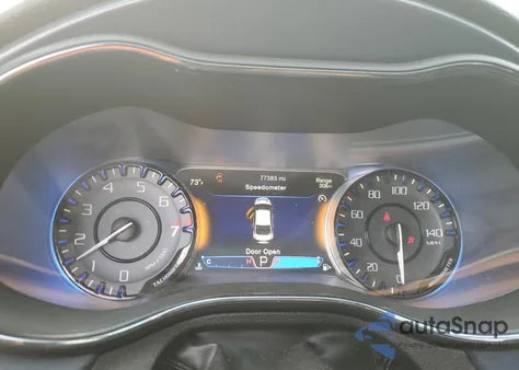 2015 Chrysler 200 S из США, поврежденный, VIN 1C3CCCBG3FN608837